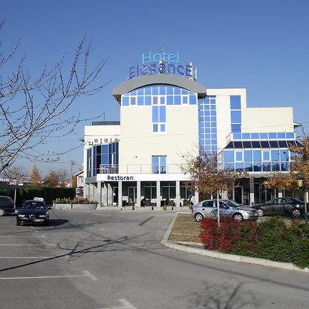 Hotel Elegance Beograd Bagian luar foto