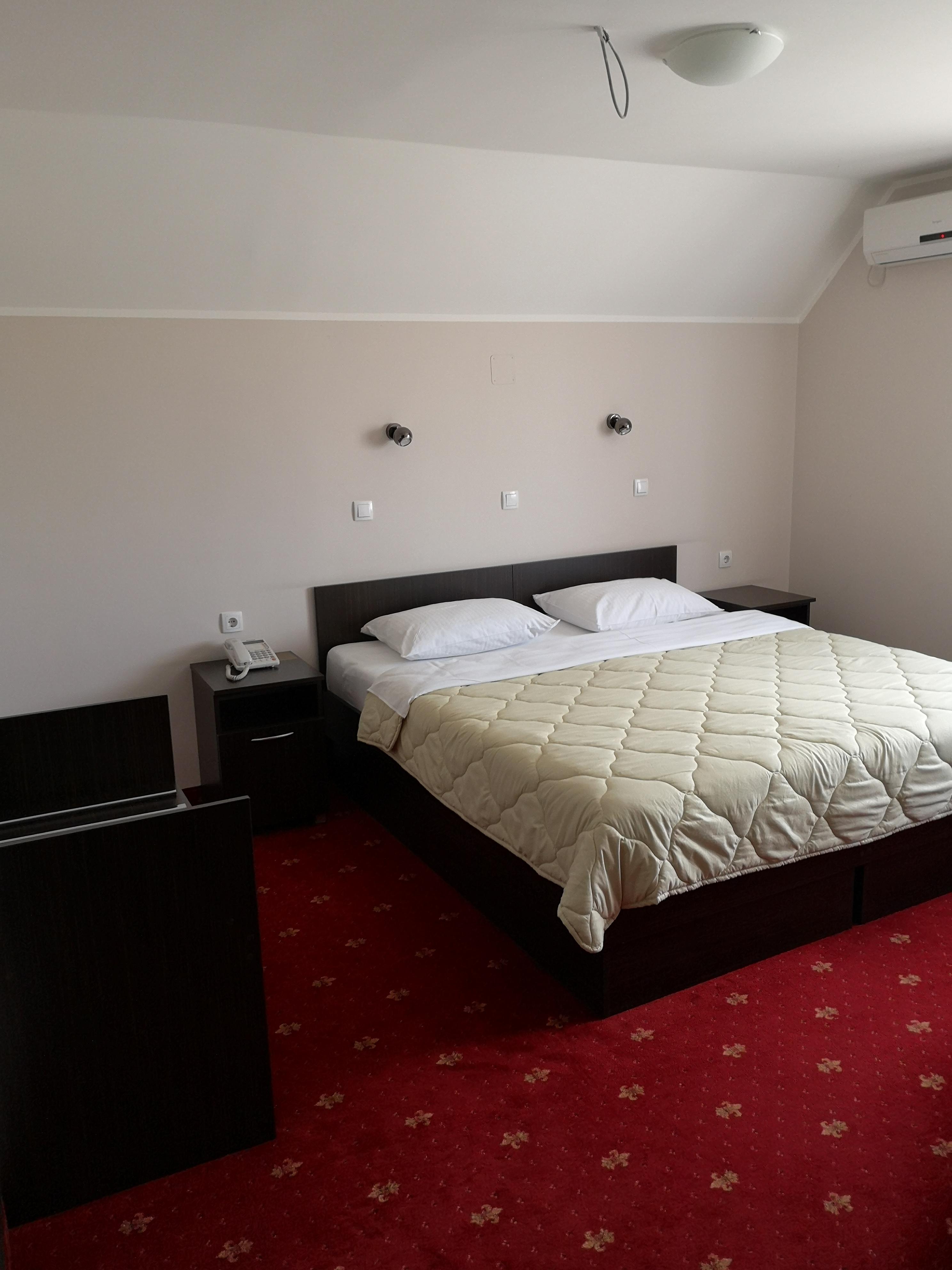 Hotel Elegance Beograd Bagian luar foto