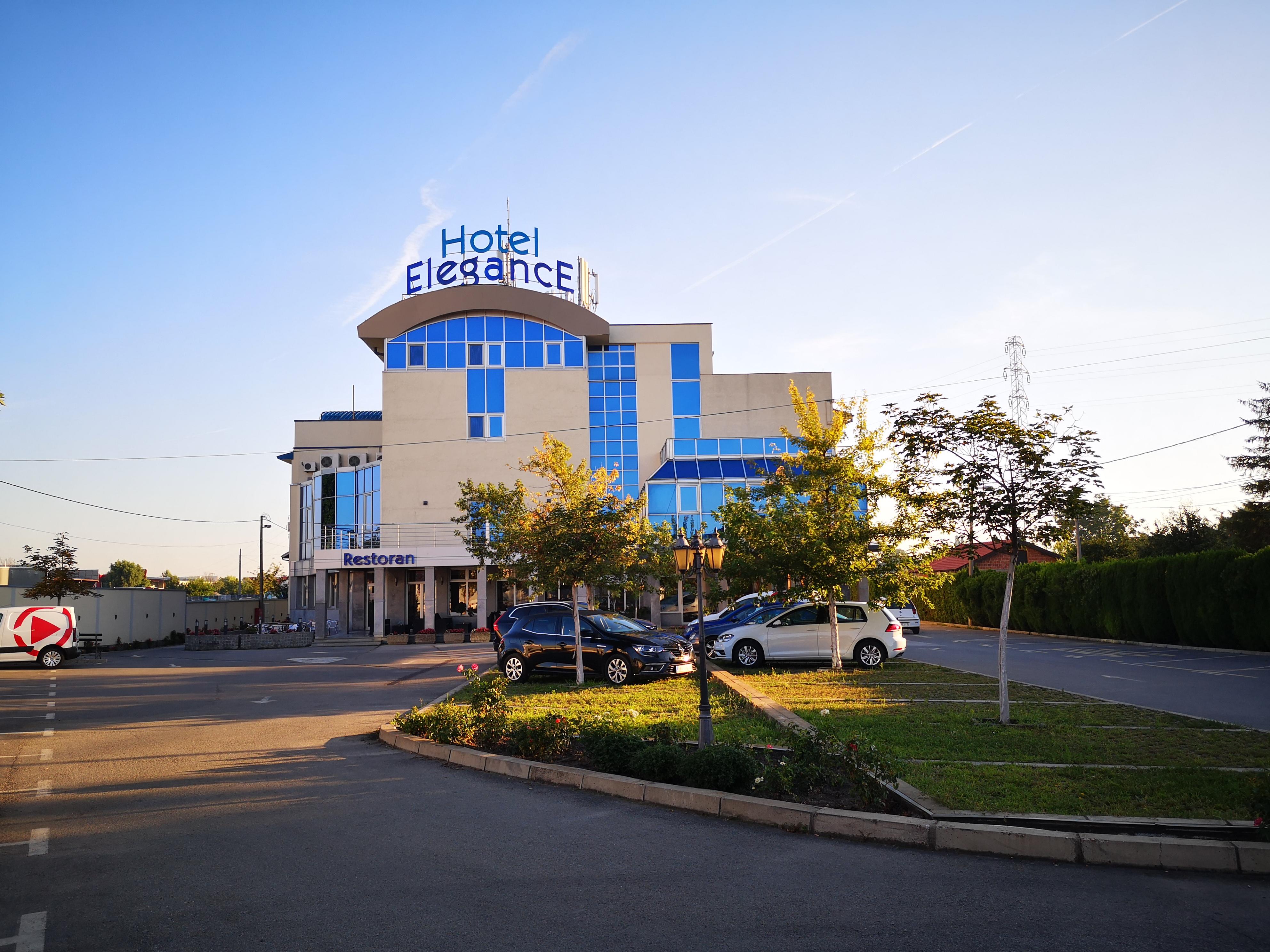 Hotel Elegance Beograd Bagian luar foto