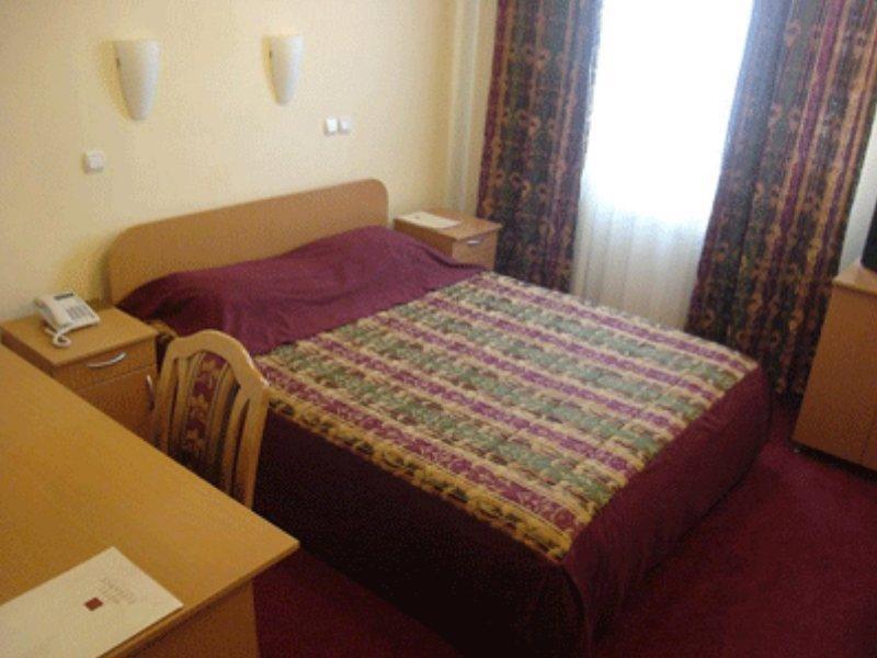 Hotel Elegance Beograd Bagian luar foto