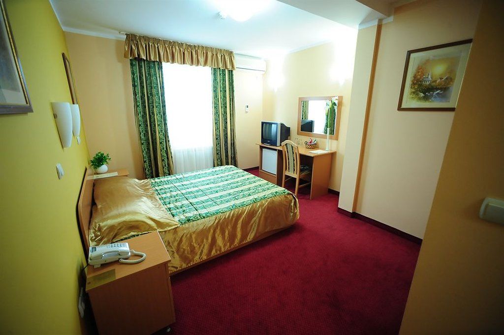 Hotel Elegance Beograd Bagian luar foto